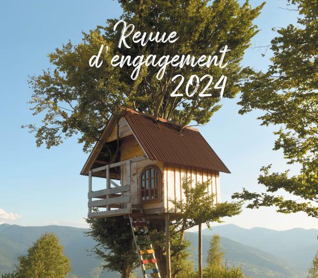 Couverture du PDF de la Revue d'engagement 2024 (cabane dans les arbres)